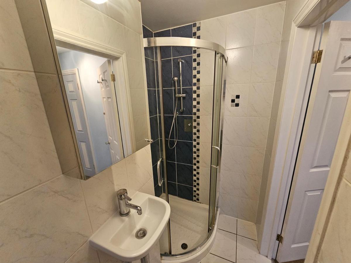 Large 4 Bedrooms Golders Green 伦敦 外观 照片