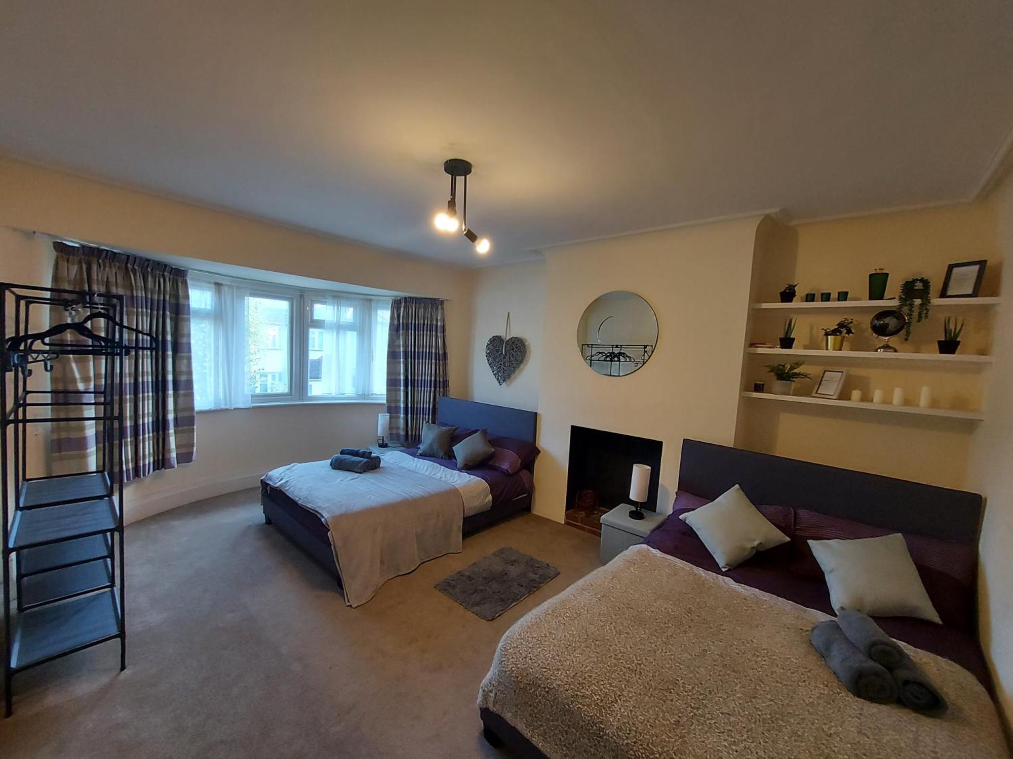 Large 4 Bedrooms Golders Green 伦敦 外观 照片